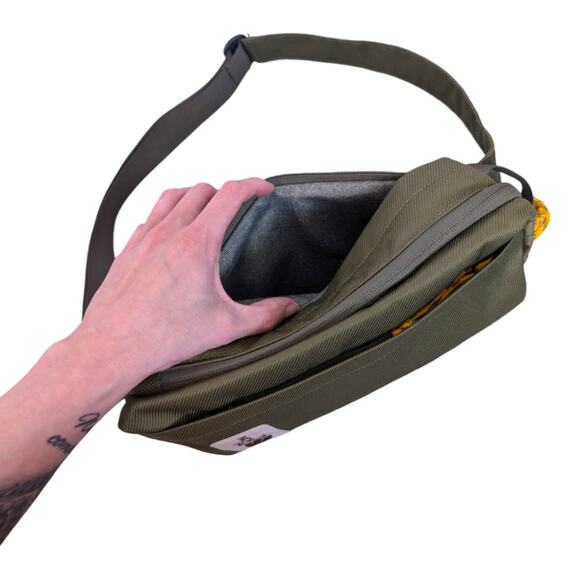 The North Face Field Bag Crossbody Burnt Olive Green New Taupe TNF RARE OG Style - Picture 5 of 13